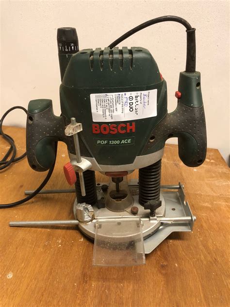 Gereedschap/Bovenfrees - Hackerspace Amersfoort