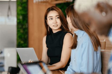 Alat CRM untuk Meningkatkan Strategi Pelanggan Anda
