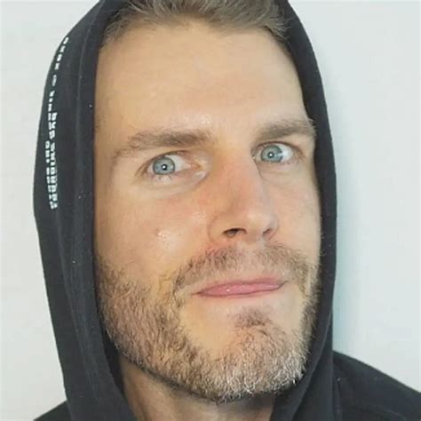 The Unexpected Benefits of Alex Becker's Clarity Trick - s8nkcqx