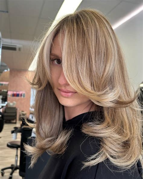 haircut trends  long hair women   lady  hair salon