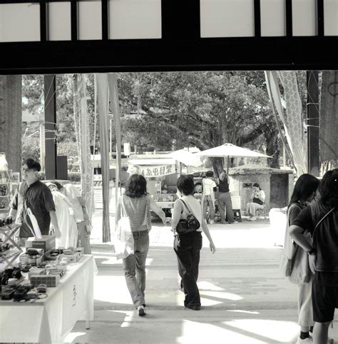 Candid+Videos+Of+Men+With+A+Big+Bulge+In+Public Photos, Download The