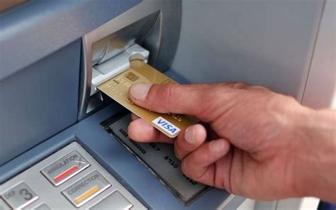 Скимминг и кеш-треппинг для считывания данных признаки – Асоціація ЄМА