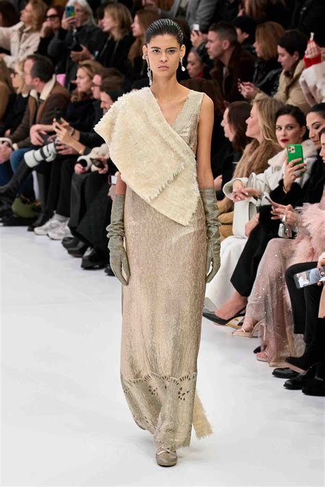 Paris Fashion Week: Fendi Couture Spring/Summer 2023 - A&E Magazine