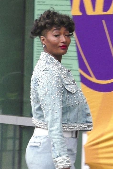 TOCCARA JONES Arrives at Lakers Game at Crypto.com Arena in Los Angeles