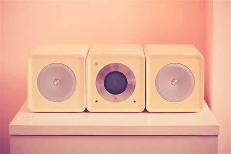 The Evolution of Speaker Technology: From Analog to Digital – Speakers