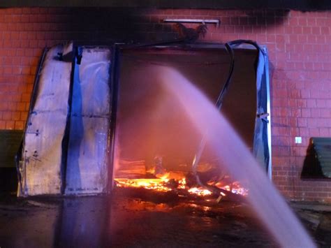 Großfeuer in Altenwahlingen · Geflügelmaststall abgebrannt ...