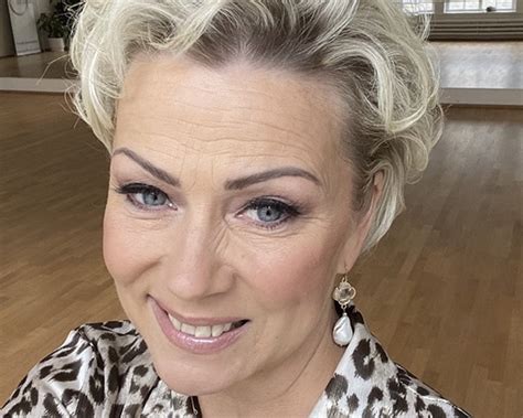 Härregud! Thaimaahan matkustanut Helena Ahti-Hallberg tekee etätöitä ...