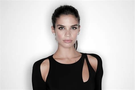 Sara Sampaio Victorias Secret Angel Model Wallpaper,HD Girls Wallpapers