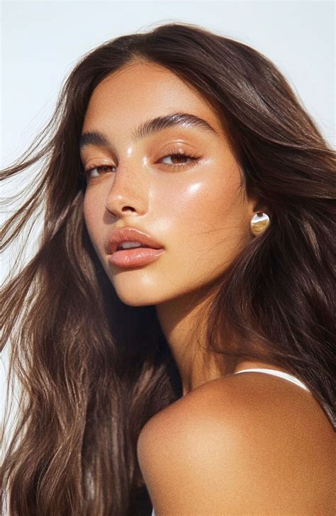 Influencers are debating the best curly blonde hair care routines now 21