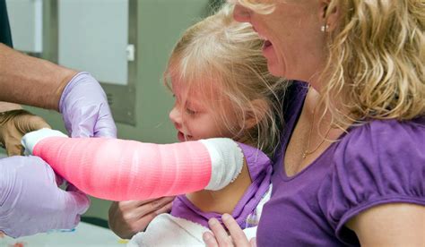 Study Examines Outcomes for Pediatric Non-Complex Elbow Fracture - Vanderbilt Discover