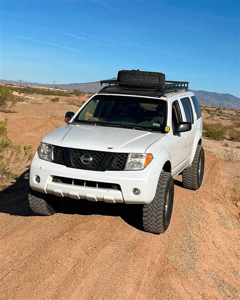 R51 Nissan Pathfinder Off-road Build on 35 inch Tires & Titan Swap