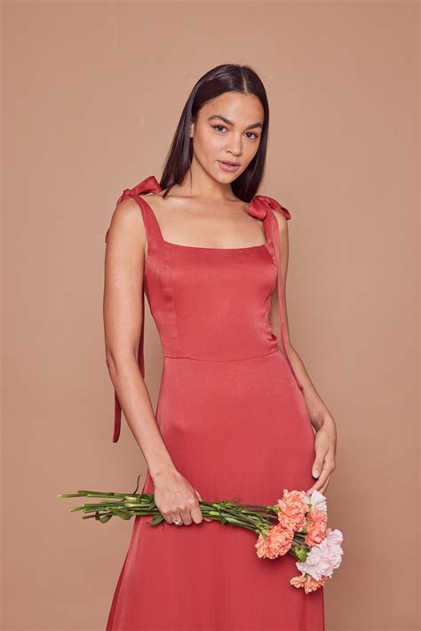 Can you wear red to a wedding? – Maids to Measure