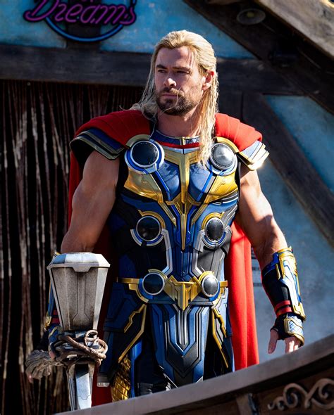 Official new high-resolution look at Thor in ‘Thor : Love And Thunder