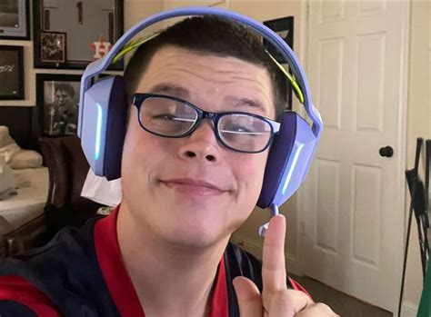 Sketch Streamer Age, Height, Weight, Net Worth, Career, And More ...