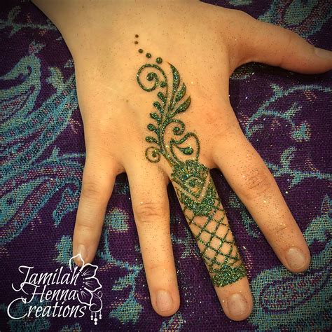 Simple and sweet henna finger design with glitter . . . . www ...