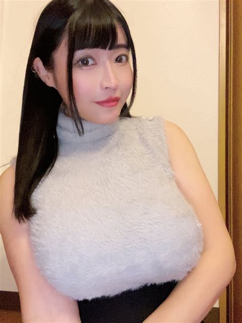 みねりお🦄💜TikTok100万人超え㊗🎊 on Twitter: "サラツヤ天使になりまみた👼💓 1st.写真集クラウドファンディング3