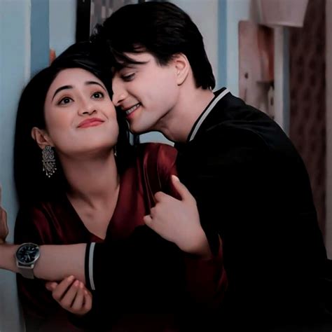 Dil tu btade kya hai irada tera ️ . . . ꜰᴏʟʟᴏᴡ @mohsinkhan_x_heart ꜰᴏʀ