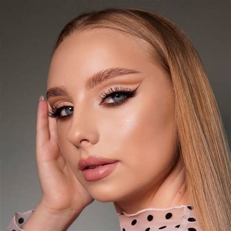 KSENIYA ANDRUKONIS (@kseniya_andrukonis) on Threads