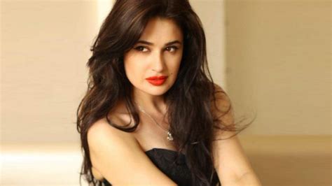 amrita arora biography life story info wiki wikipedia