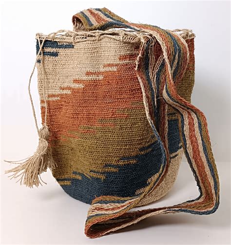 Ref. 167 Kankuama Large – Latin Asia