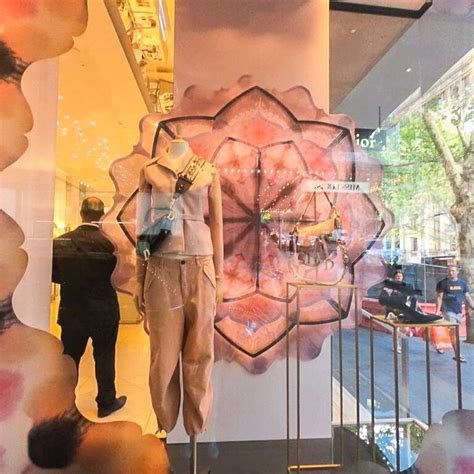 store window tdf vm storytelling luxury window display supplier