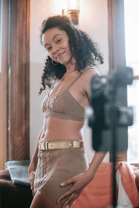 Which Youtubers Live in Florida? (Top Influencers Revealed) - Influence