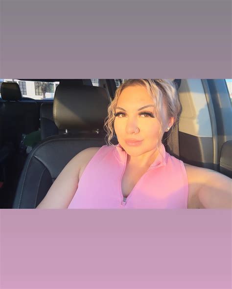 Yesenia Marissa Perez (@yenypenny) • Instagram photos and videos