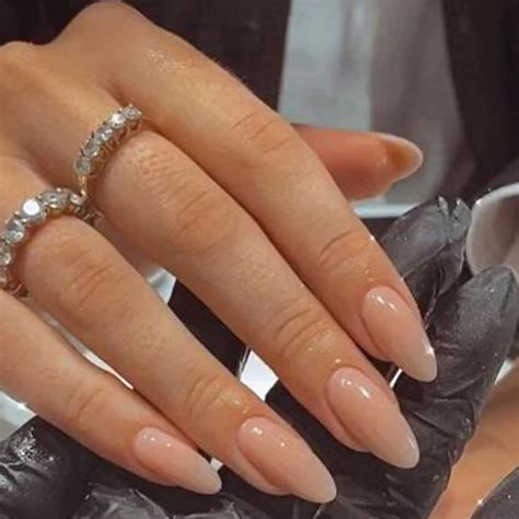 YOSOMMK Nude Press on Nails Almond Shaped Fake Nails Medium Glossy