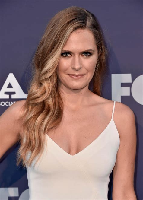 Maggie Lawson | Scrolller