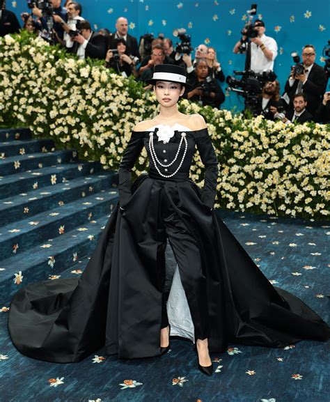 Met Gala 2025 Photos: Best Red Carpet Pictures