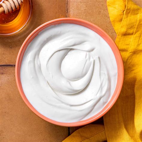 8 Foods to Help You Debloat