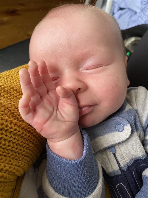 This app helps you track all 6 flags wait times in real time 13