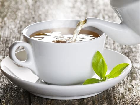 Conheça os chás que ajudam a entrar em forma - Receitas e Dietas - R7