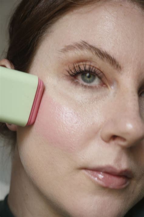 Pixi Beauty On The Glow Blush Review Laura Kate Lucas | atelier-yuwa ...