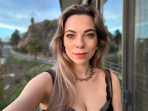 dina belenkaya | Scrolller