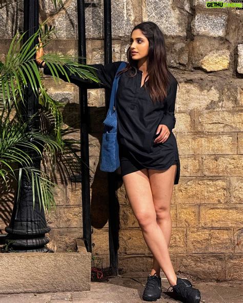 Ayesha Zeenath Wiki, Biography, Age, Gallery, Spouse and more