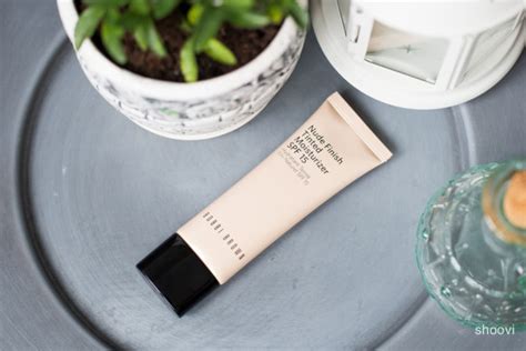 Увлажняющий крем для лица с оттеночным эффектом Bobbi Brown Nude Finish ...
