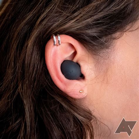 10 Best Earbuds For Small Ears In 2026: Perfect Fit For Tiny Ear Canals