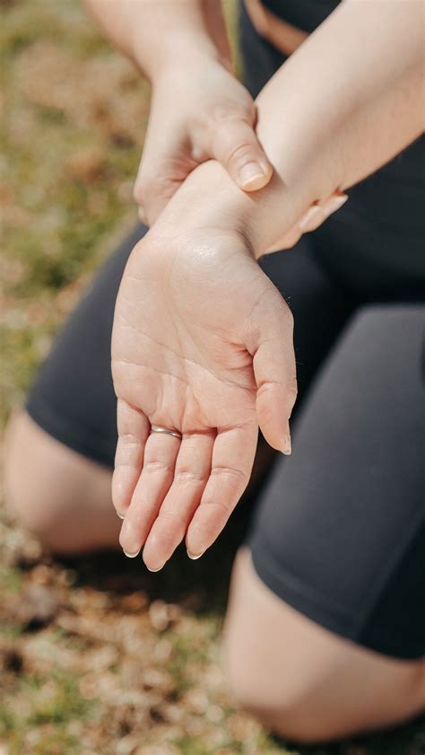 Carpal Tunnel Syndrome, Symptoms & Management Tips. - Bayswater