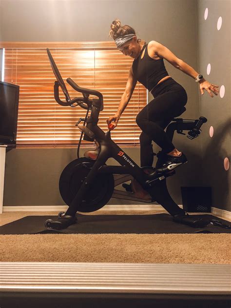 Go Fast Mommy: How does the Peloton Bike Compare to Studio Classes Like ...