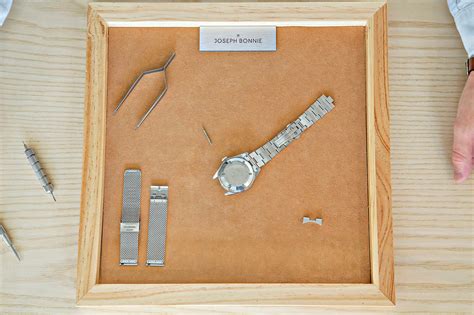 How to change your watchband : The steel bracelet