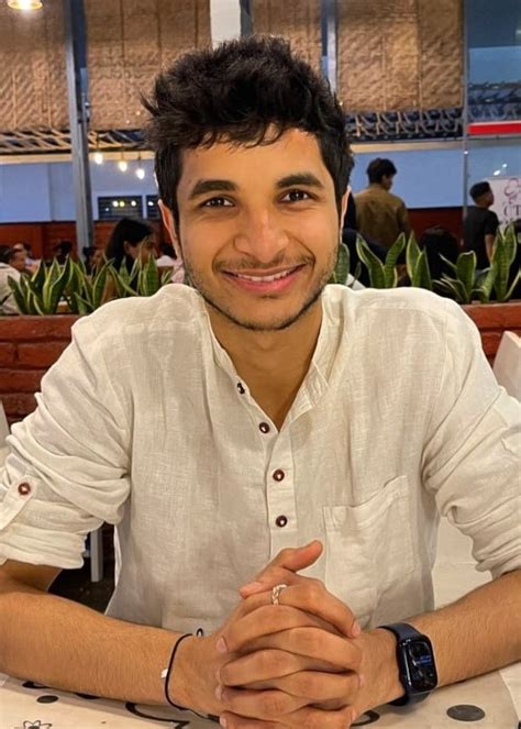 Vidit Gujrathi Height, Weight, Age, Family, Facts, Education, Biography