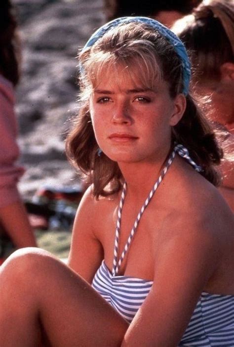 Elisabeth Shue in ‘The Karate Kid’ (1984) : r/ClassicScreenBeauties