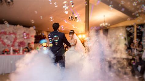 Elevate Your Wedding Experience With A Premium Wedding Bubble Machine - Grace Stage Light