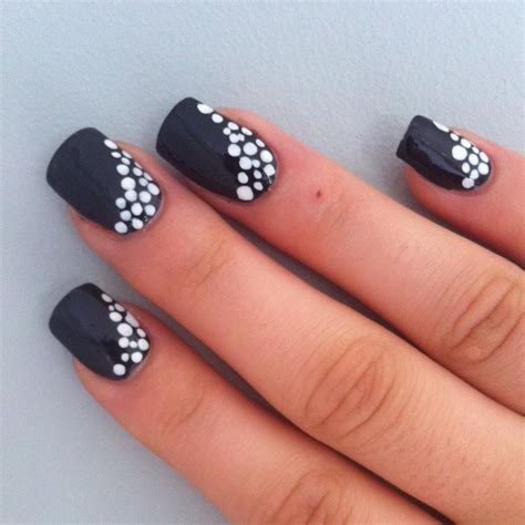 White Dot Middle Of Nail at Ricardo Fletcher blog
