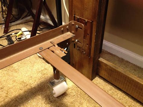 how to connect metal bed frame to headboard