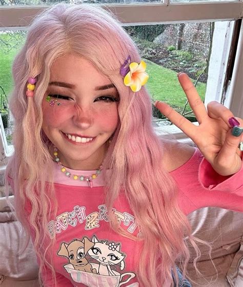 Belle Delphine's Instagram, Twitter & Facebook on IDCrawl