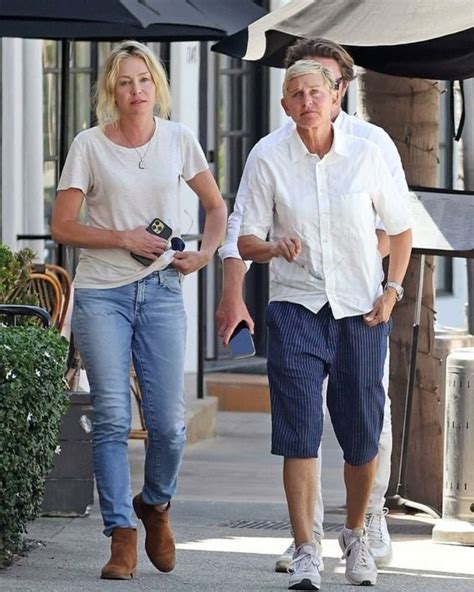 Una abatida Ellen DeGeneres apareció en público por primera vez tras la
