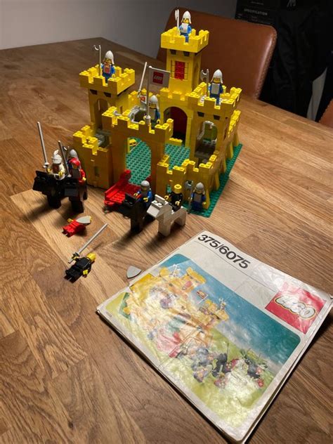 lego castle  castle yellow castle   catawiki