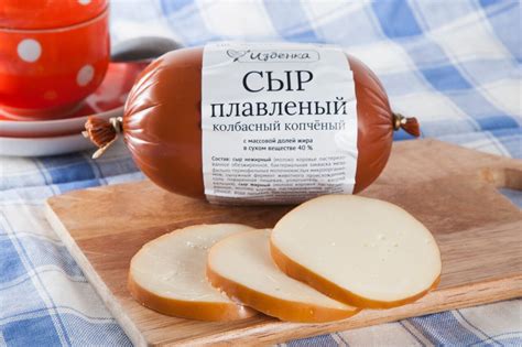 Из чего делают колбасный сыр: состав, способ приготовления